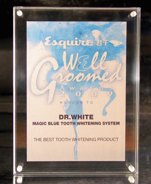 Awarded The Best Home-use Teeth Whitening Product by Esquire Magazine 2009